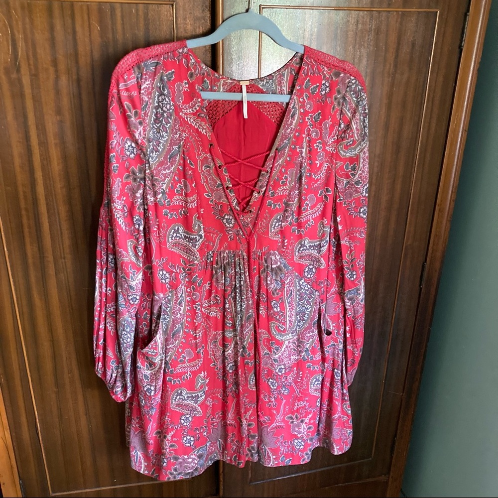 Free People Tunic Sz L Red w/paisley/floral print